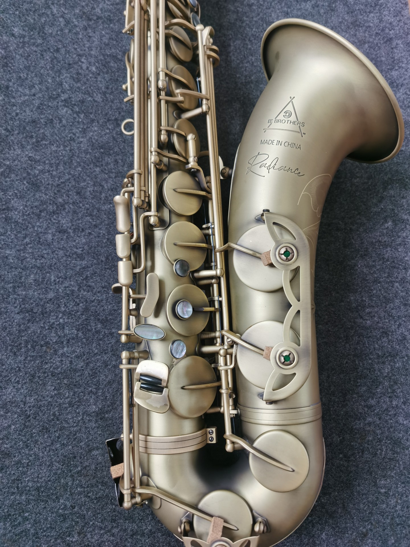 DC 次中音萨克斯 RADIANCE